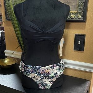 NWT Badgley Mischa Floral Bikini Set